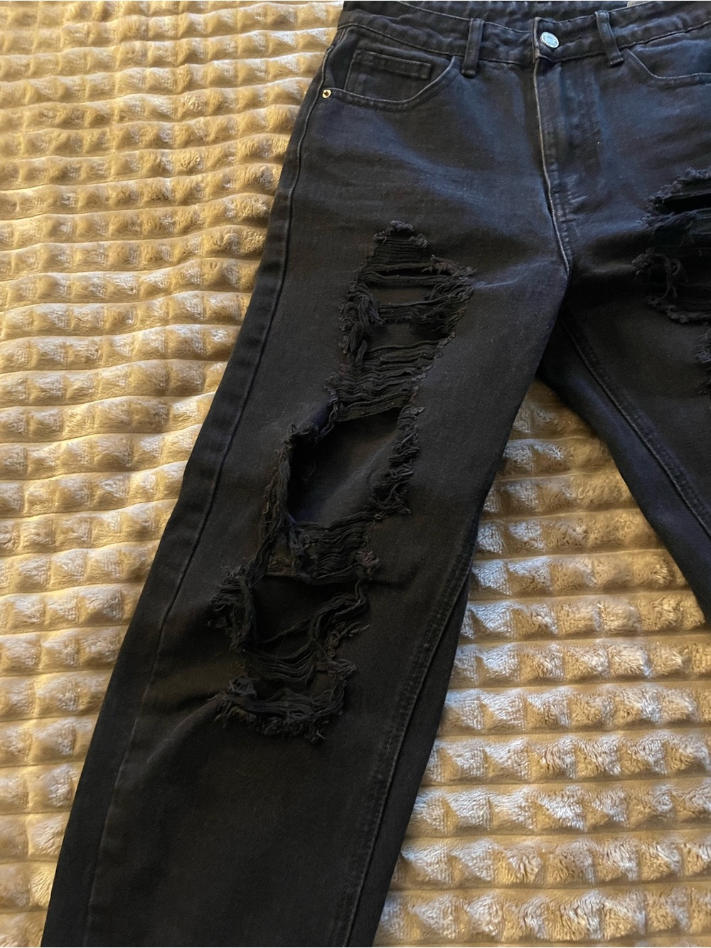 SHEIN | Women’s Black Distressed High-Waist Jeans | Straight Leg Jeans - Picture 9 of 16